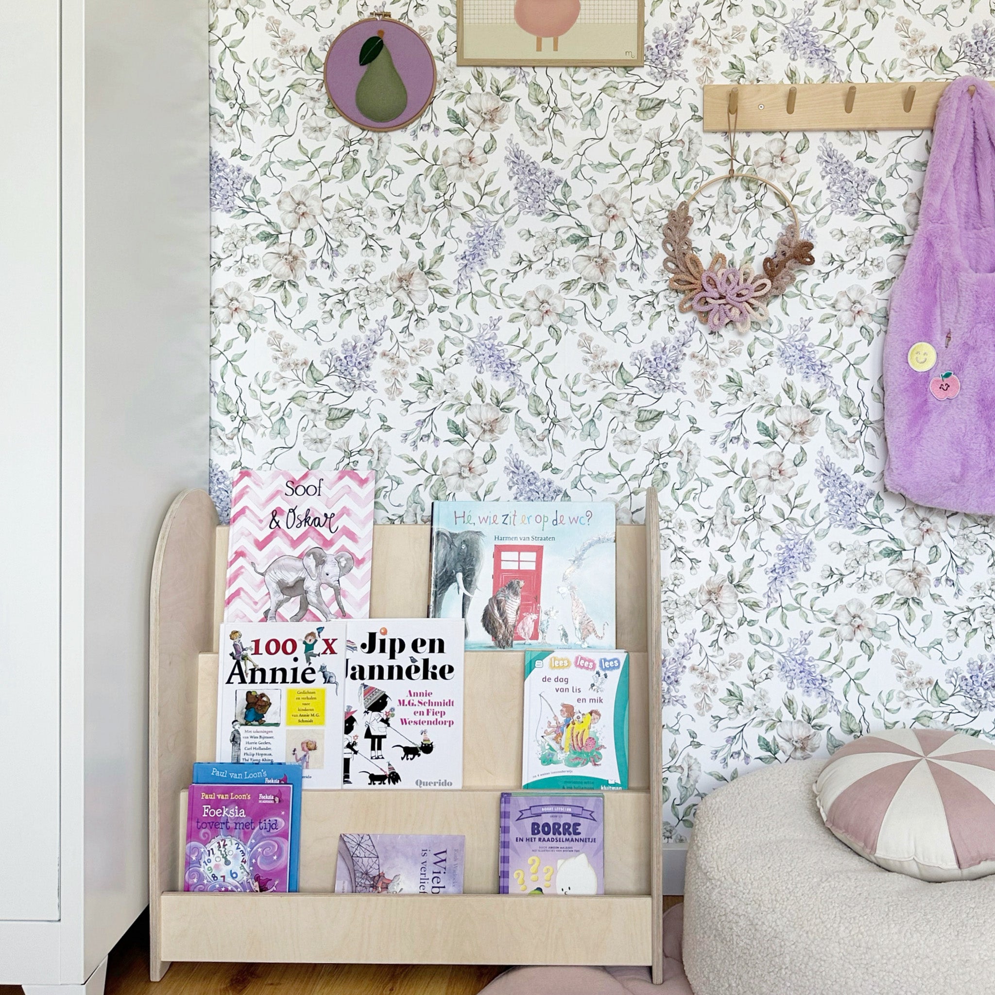 Rund Montessori bogreol til børneværelse | 3 trin - blank