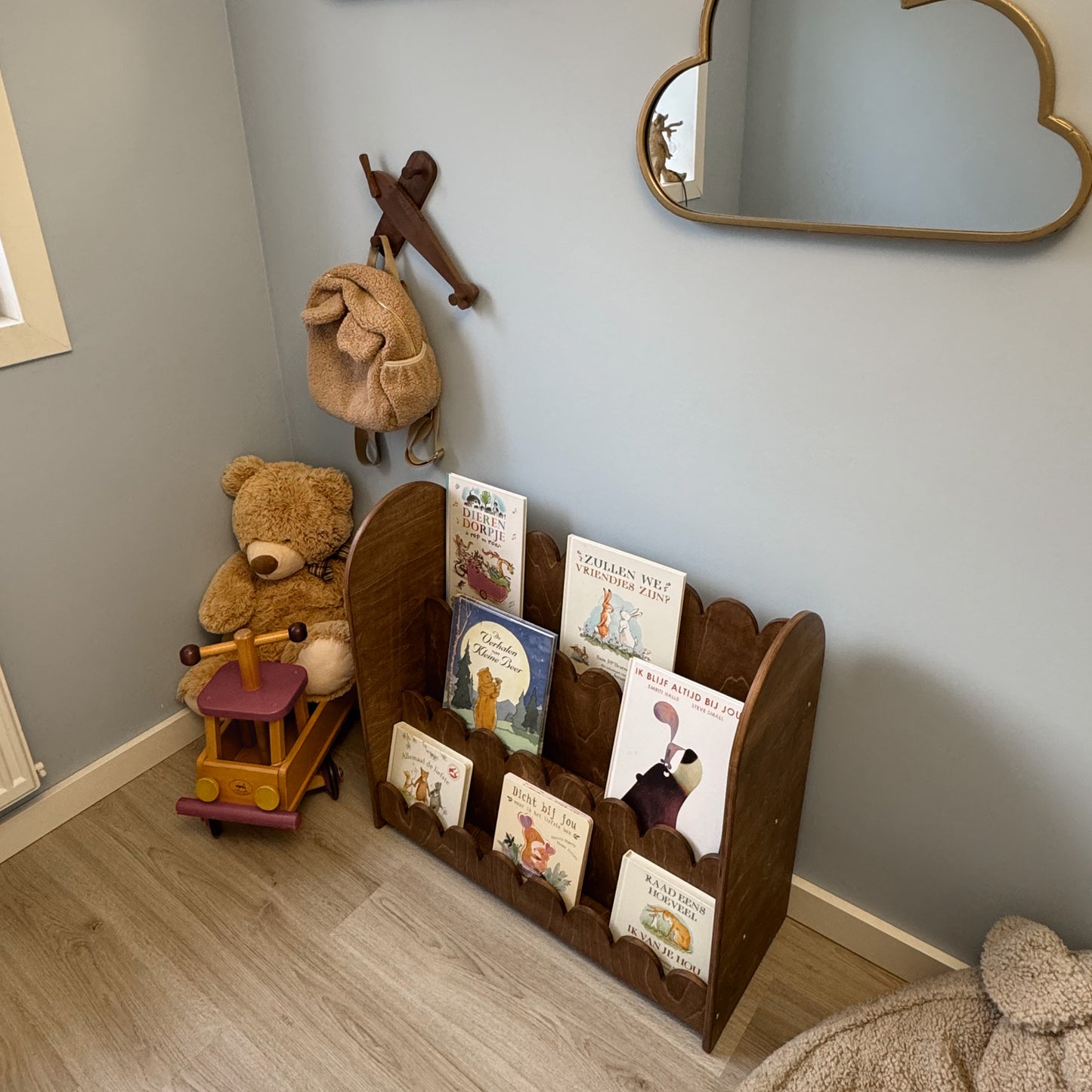 Bubble Montessori boekenkast kinderkamer | 3 treden - blank - all bubble wengé (walnut) - toddie.nl ®