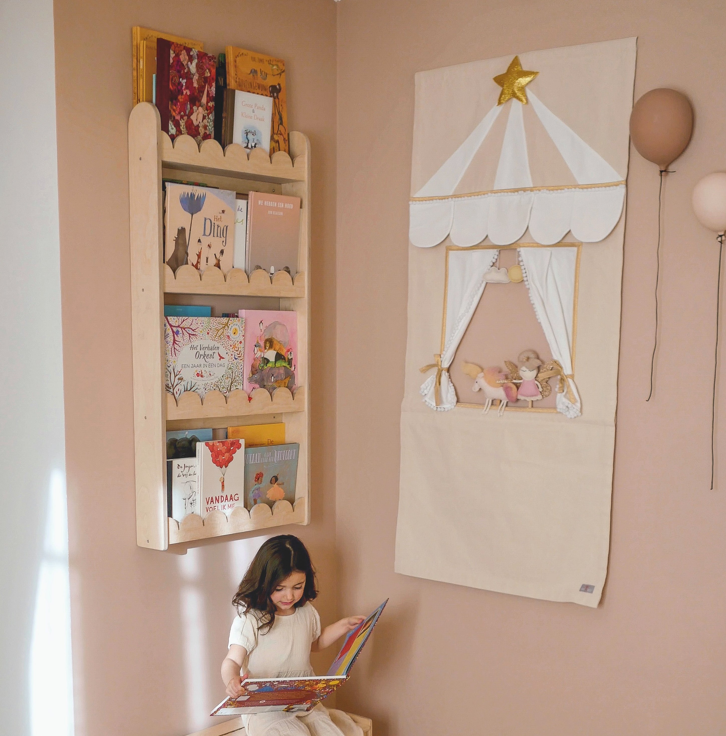 Bubble Montessori boekenrek kinderkamer | 4 planken - blank - toddie.nl ®