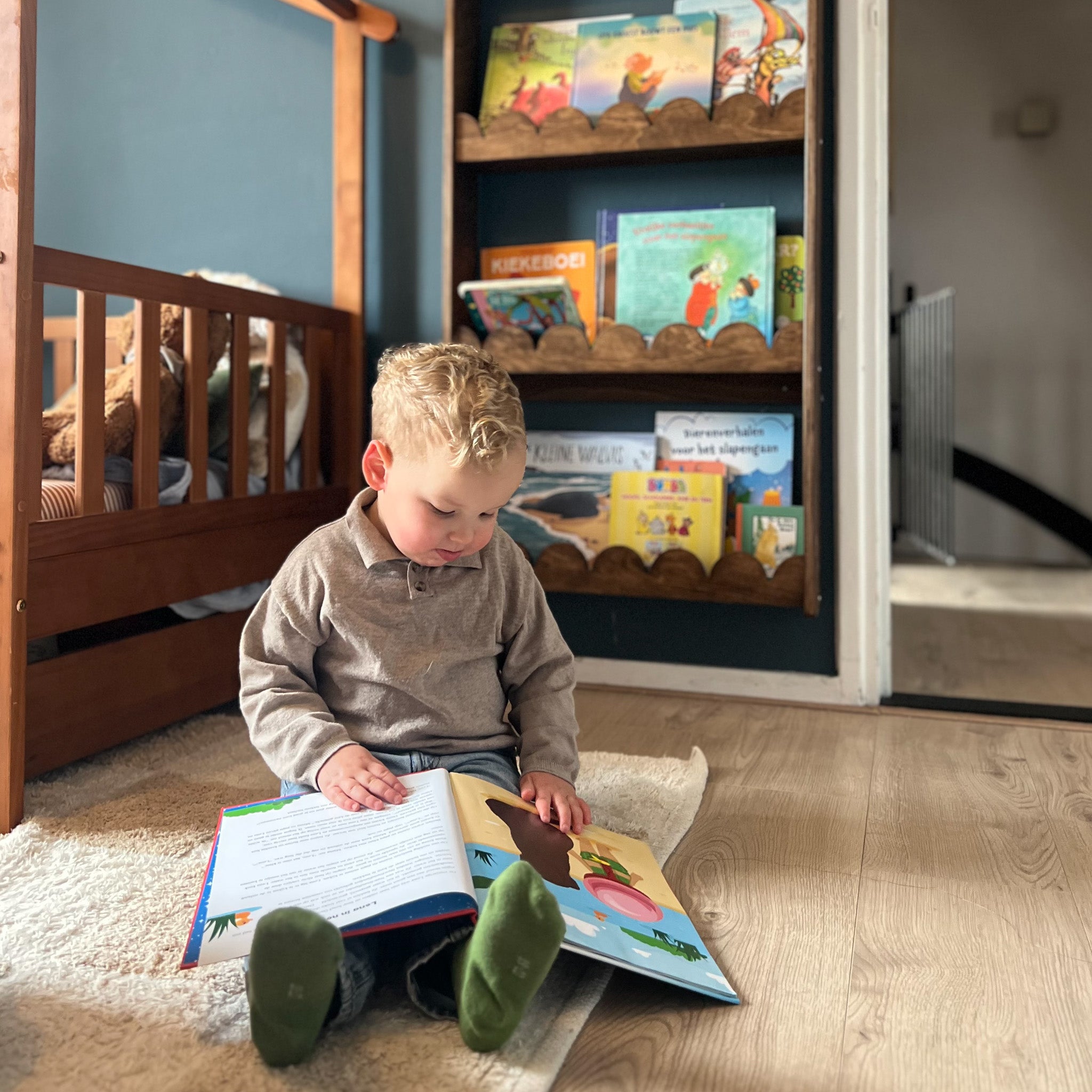 Bubble Montessori boekenrek kinderkamer | 5 planken - wengé