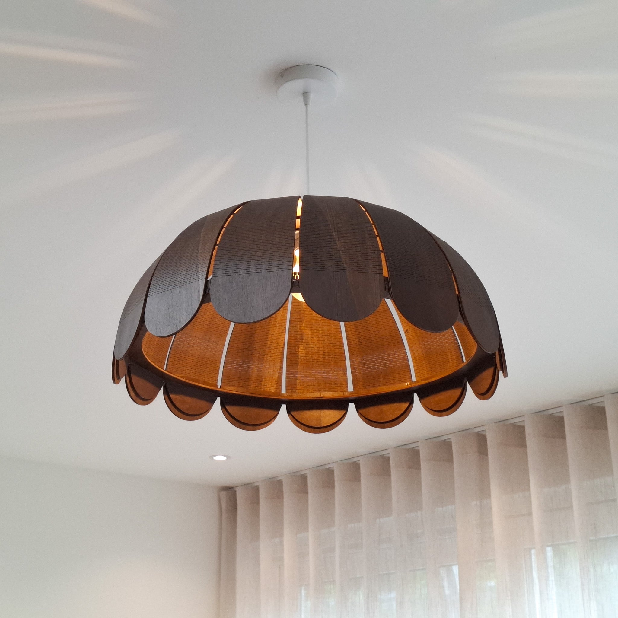 Houten hanglamp kinderkamer | Bubble Wengé (Walnut) - toddie.nl ®