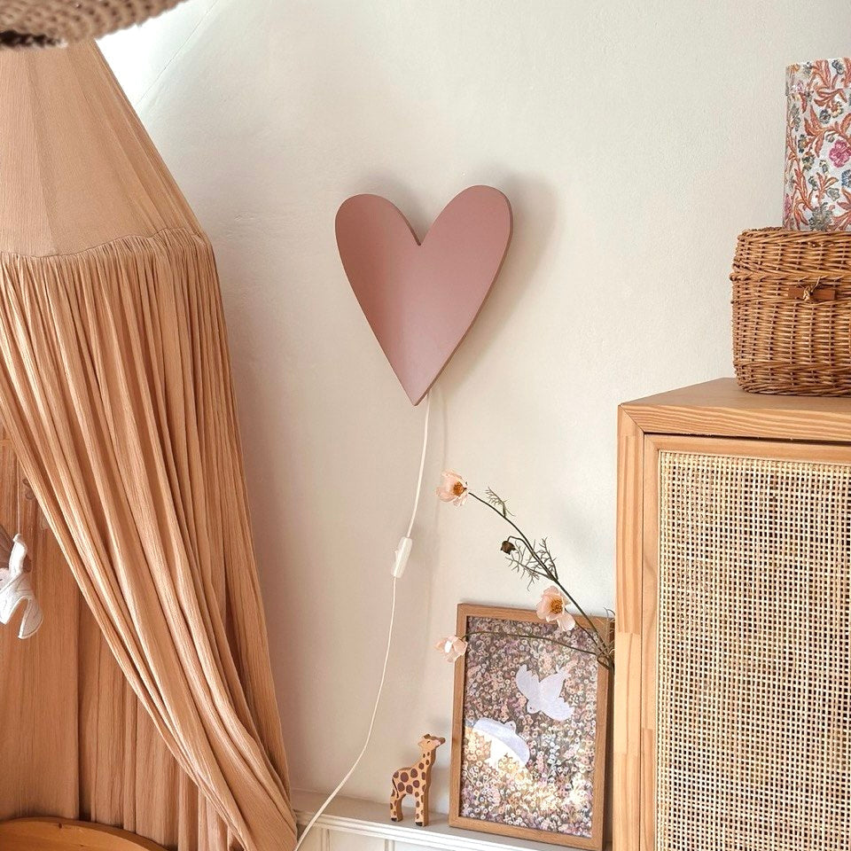 Houten wandlamp kinderkamer | Hart - terra roze - toddie.nl ®