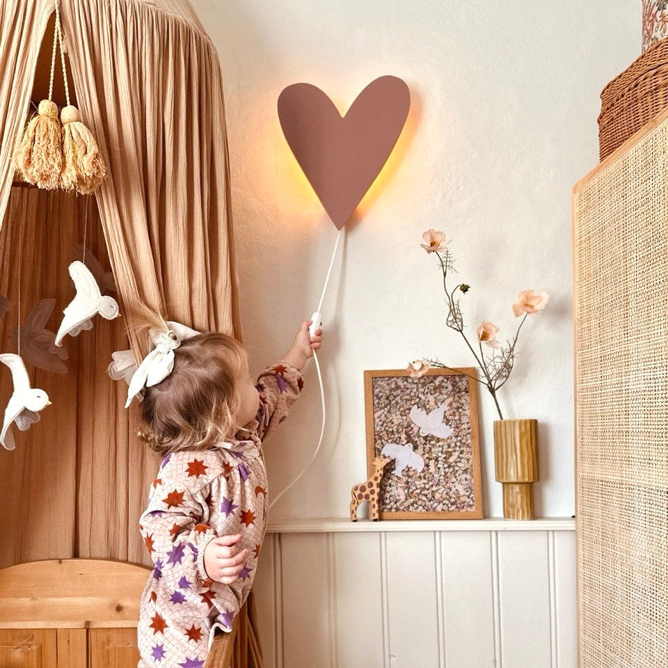Houten wandlamp kinderkamer | Hart - terra roze - toddie.nl ®