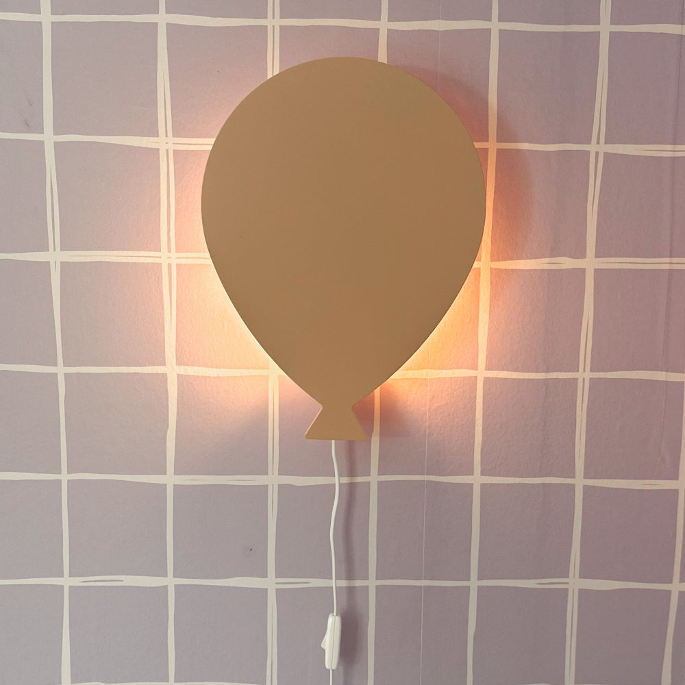 Trævæglampe til børneværelse | Ballon - Peach