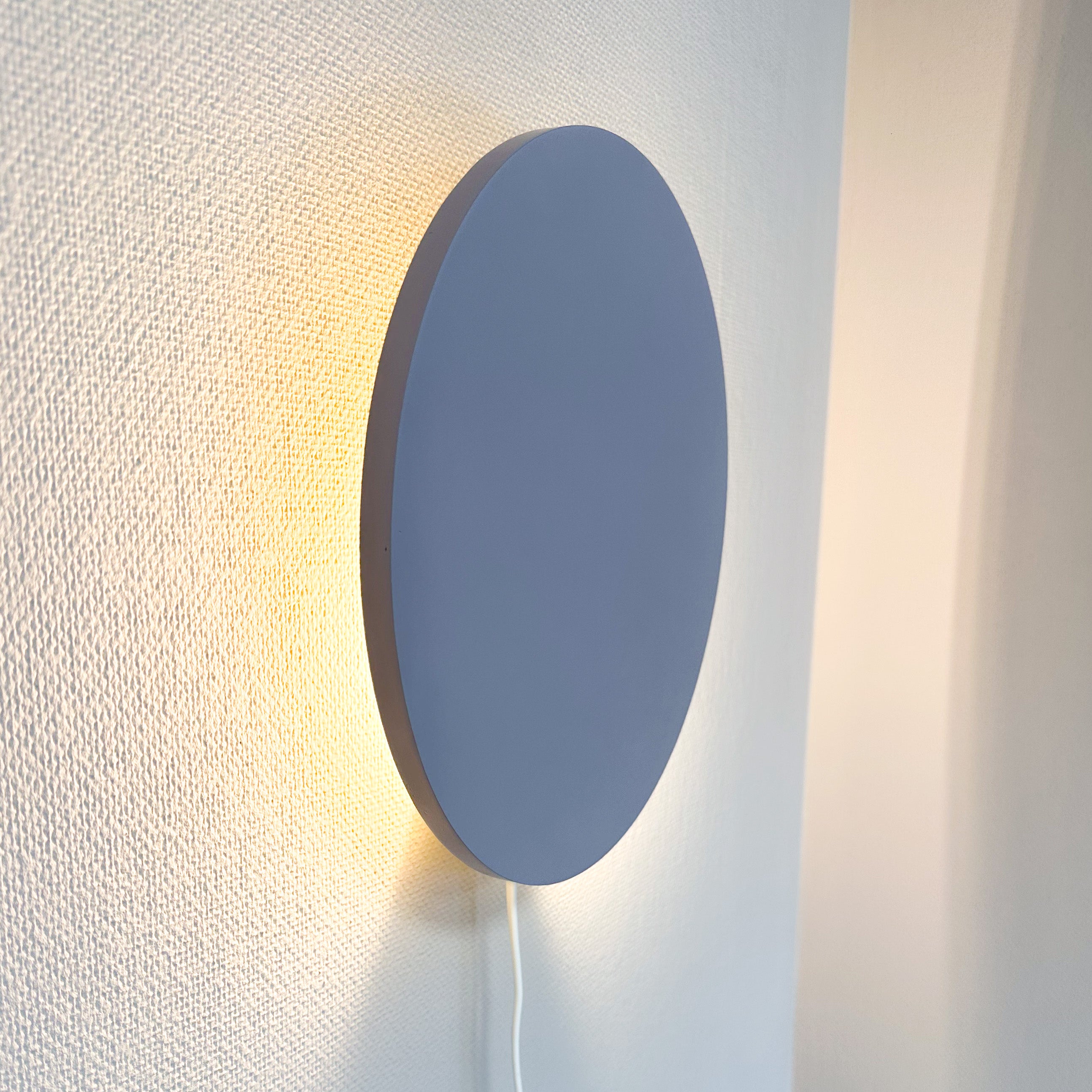 Trævæglampe til børneværelse | cirkel lilla