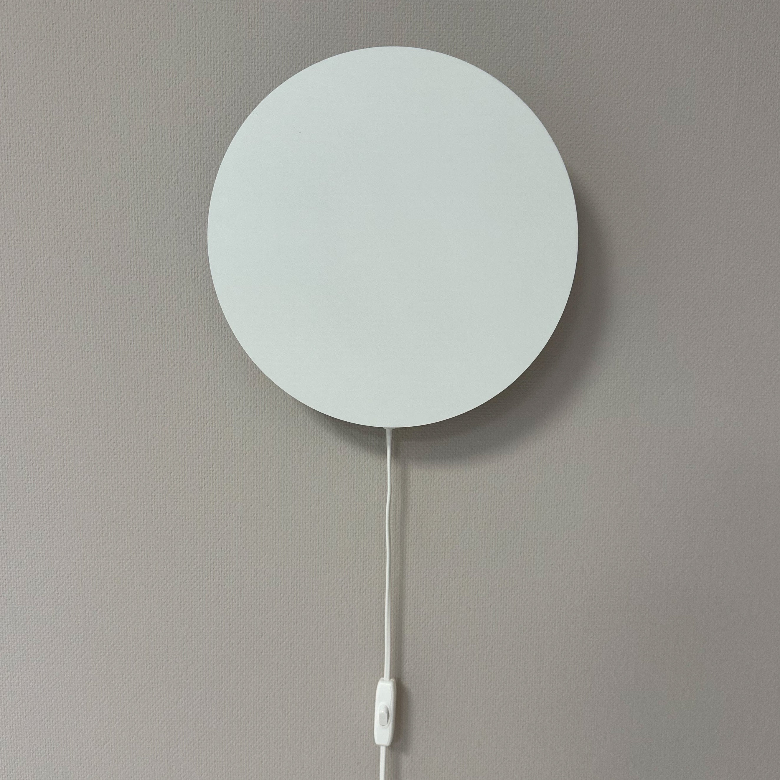 Trævæglampe til børneværelse | cirkel hvid