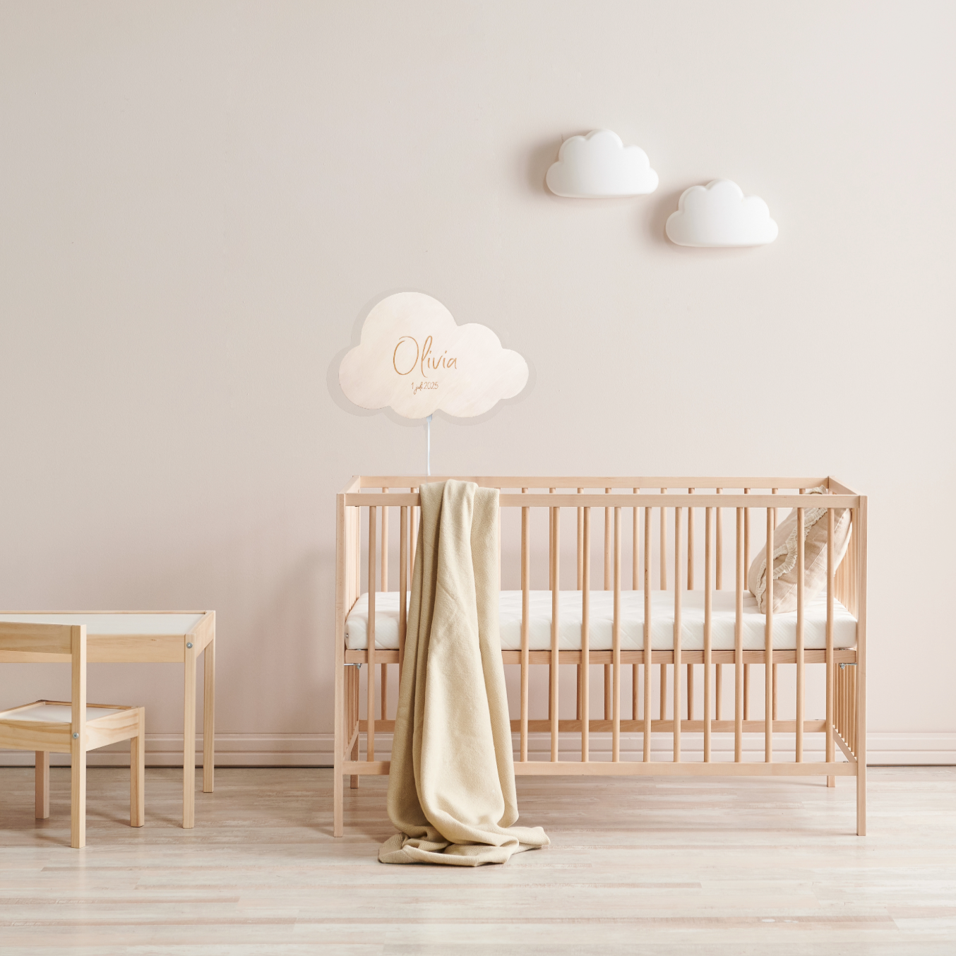 Houten wandlamp kinderkamer | Wolkie - blank - toddie.nl ®
