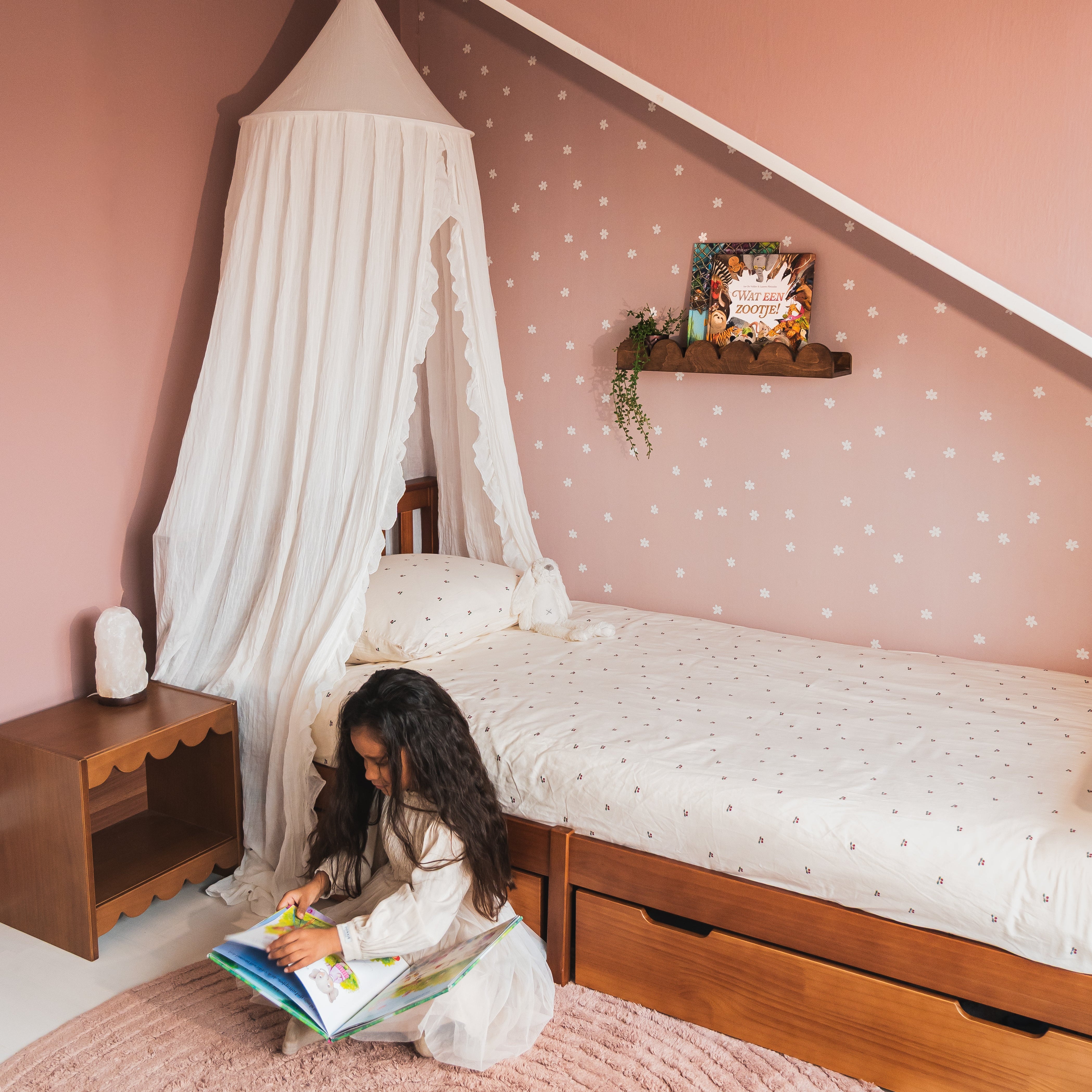 Bubble Montessori boekenrek kinderkamer | 1 plank - wengé gebeitst