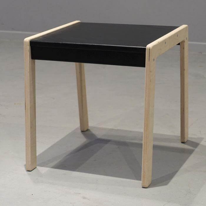 Houten kindertafeltje 1-3 jaar | Zwart - toddie.nl