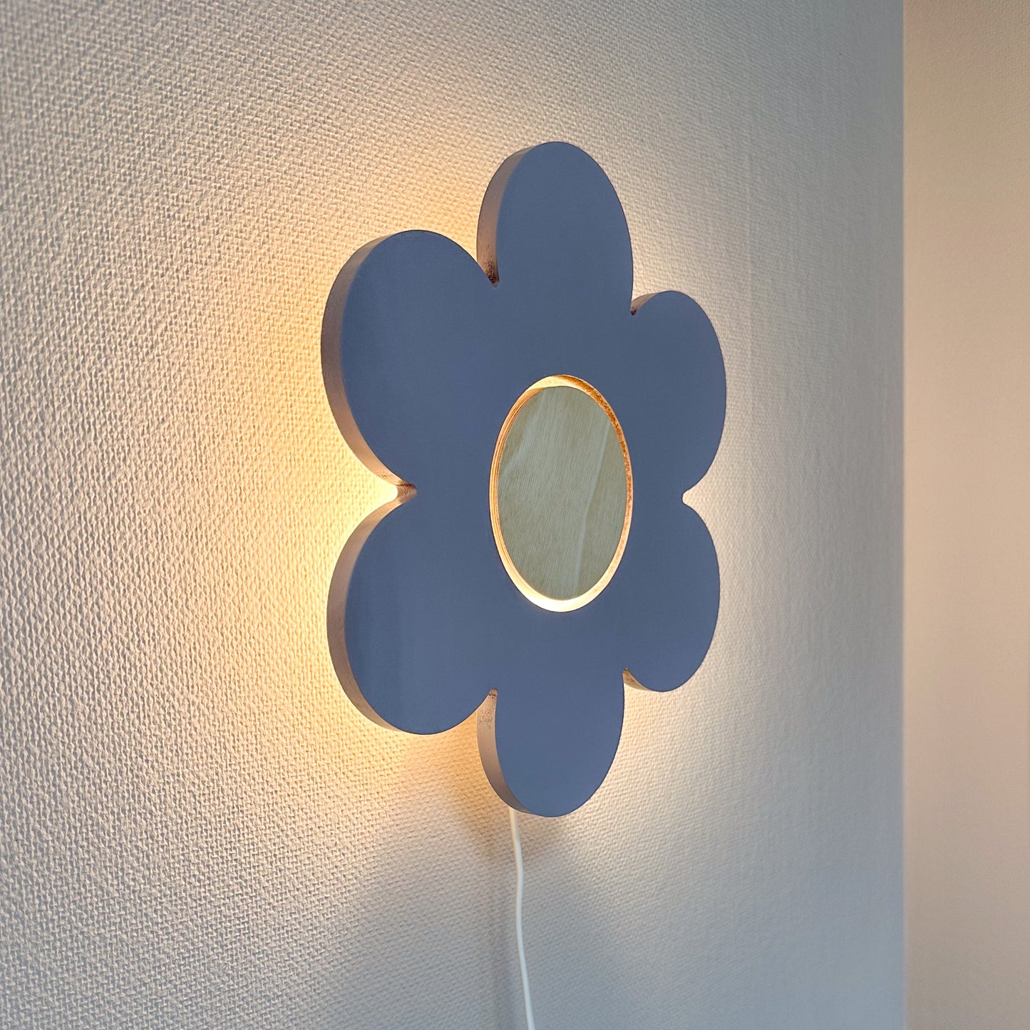 Houten wandlamp kinderkamer | Bloem - Lila - toddie.nl ®