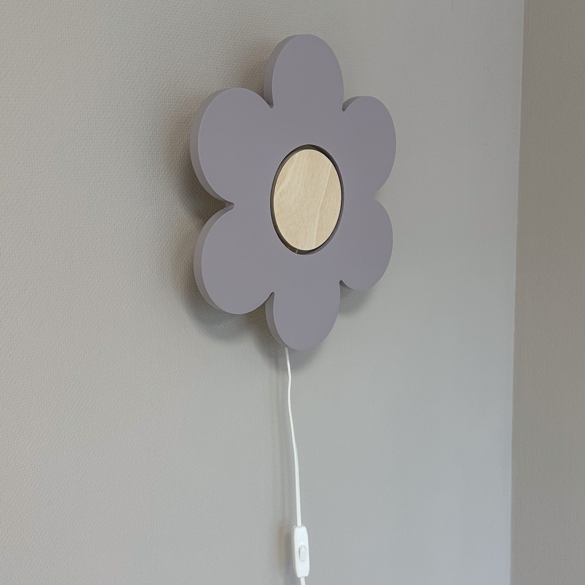 Houten wandlamp kinderkamer | Bloem - Lila - toddie.nl ®