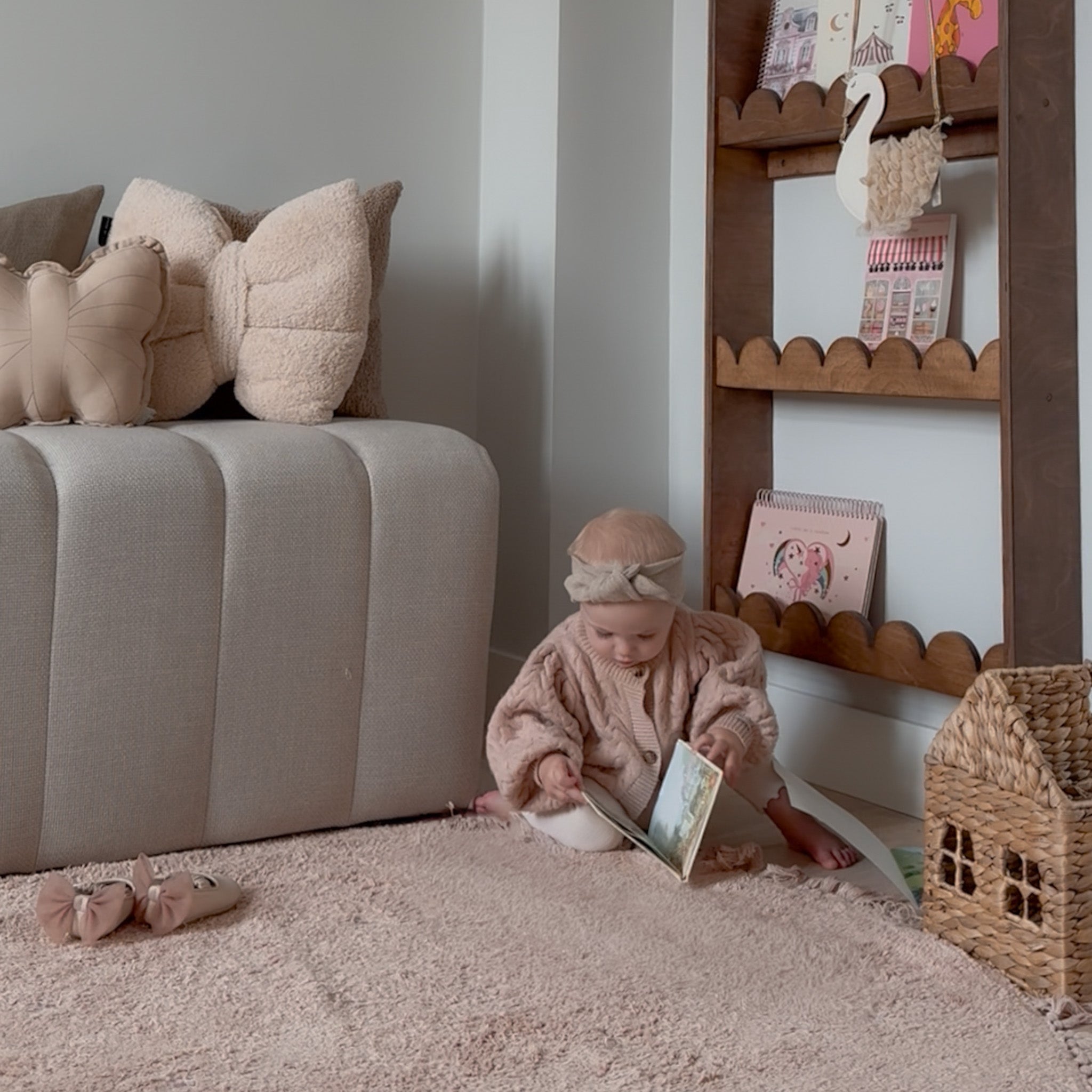 Bubble Montessori bogreol til børneværelse | 4 hylder - Wengé farvet