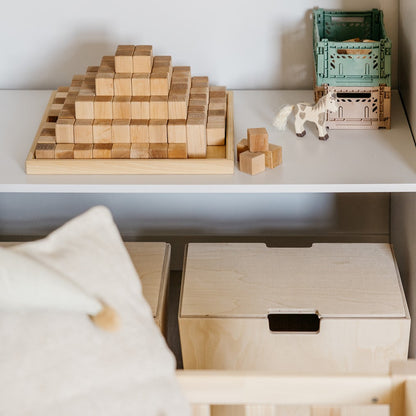 Montessori rijdende opbergkist met zwenkwieltjes en deksel - blank - toddie.nl ®