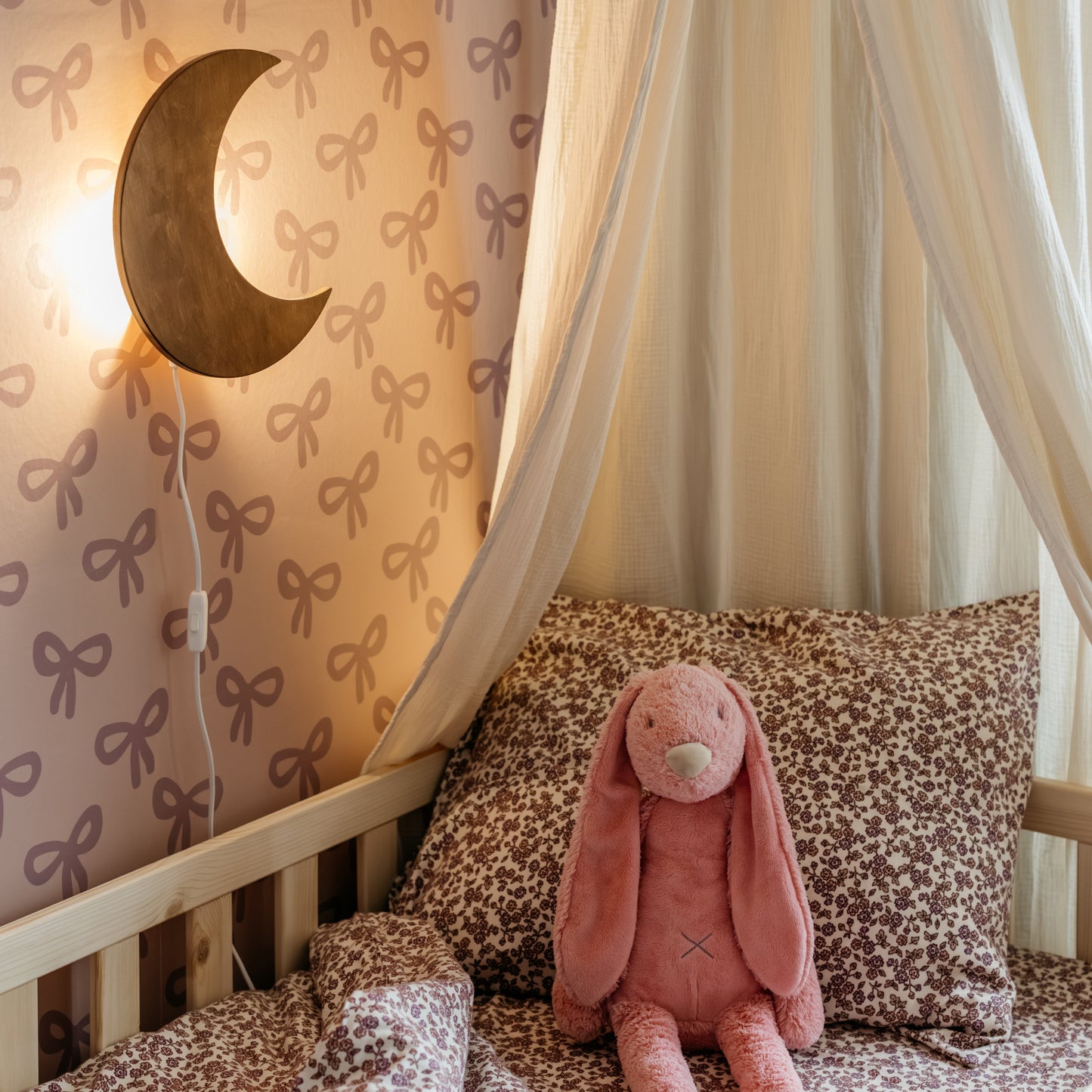 Houten wandlamp kinderkamer | Maan - Wengé - toddie.nl ®