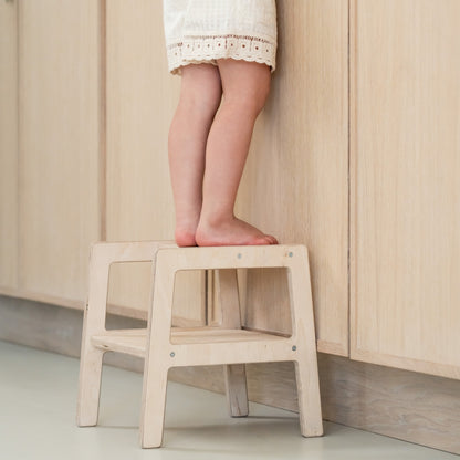 Montessori subtiele leertoren | Houten opstapje, krukje - blank - toddie.nl ®