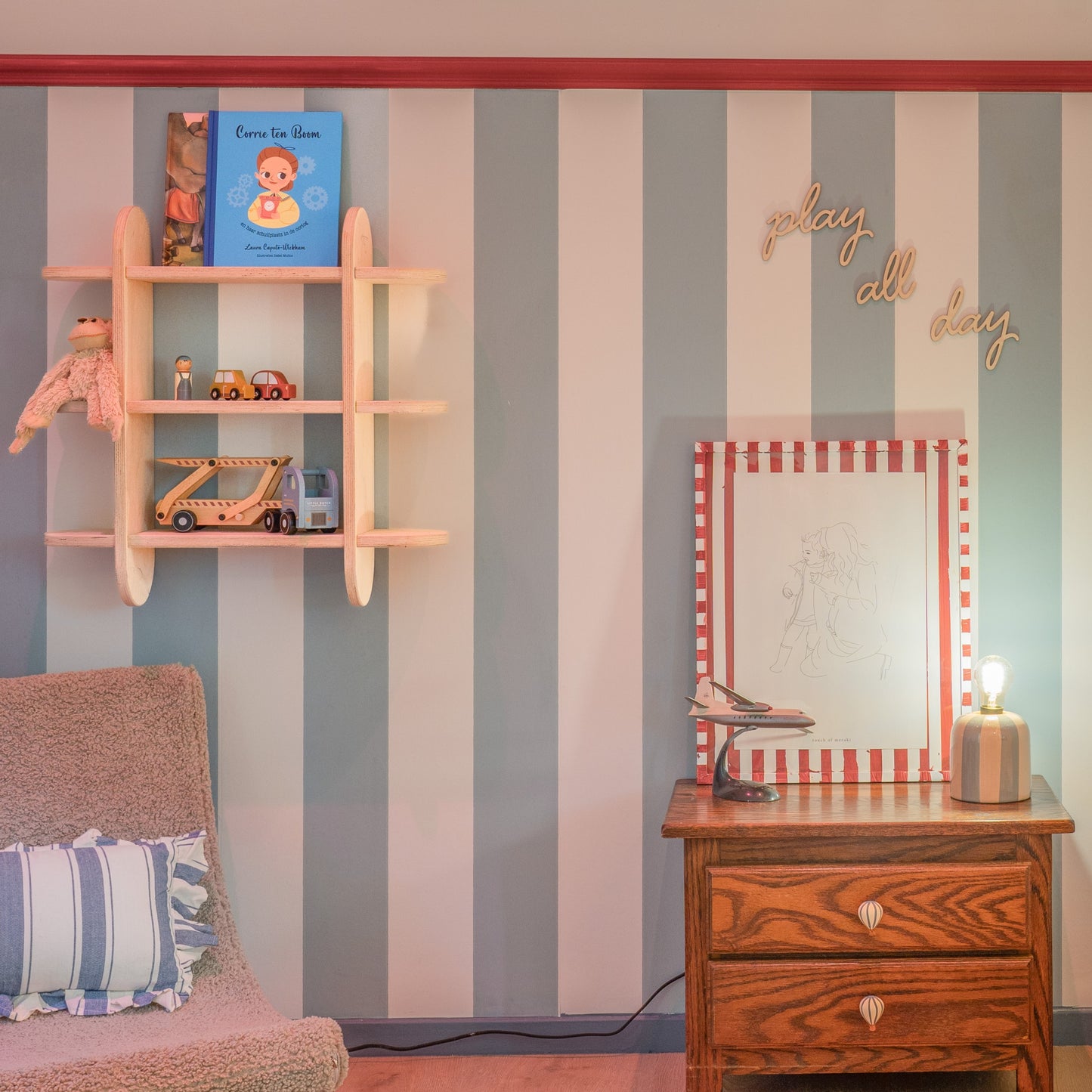 Round Montessori boeken wandkast kinderkamer | Vakkenkast 3 planken - blank - toddie.nl ®