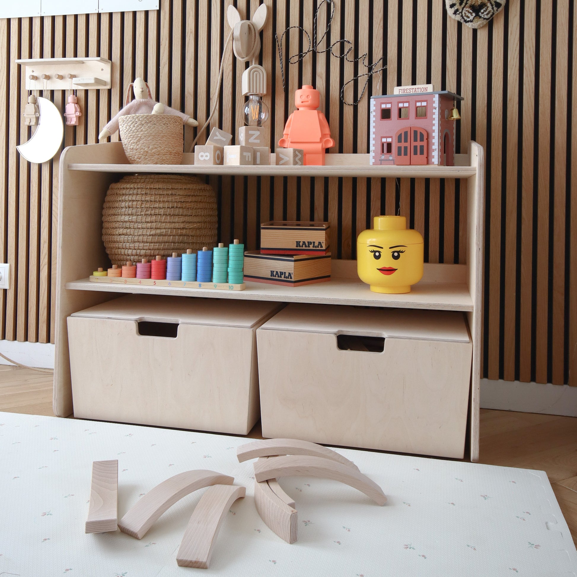 Jollie montessori open speelgoedkast + rijdende opbergkisten | Boekenkast 2 planken - blank - toddie.nl ®