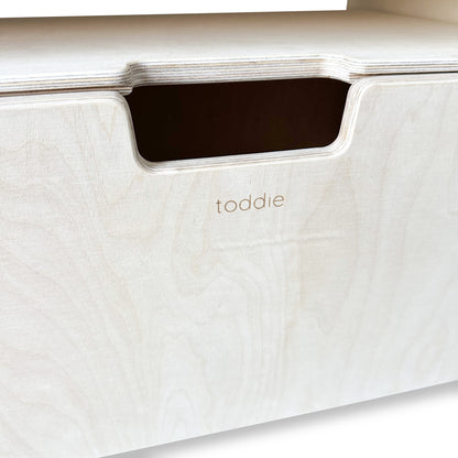 Jollie montessori open speelgoedkast + rijdende opbergkisten | Boekenkast 3 planken - blank - toddie.nl ®