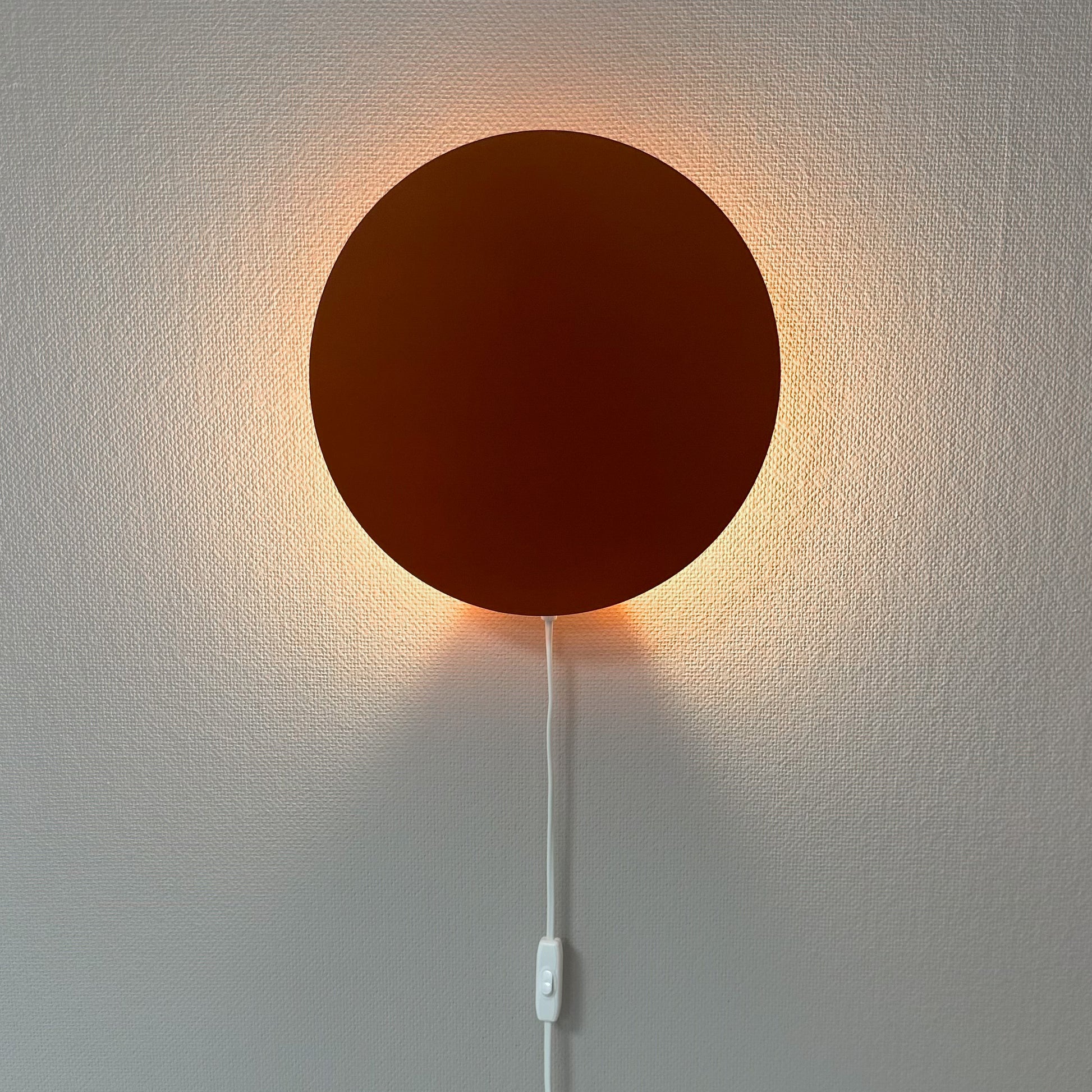 Houten wandlamp kinderkamer | cirkel baksteen rood - toddie.nl ®