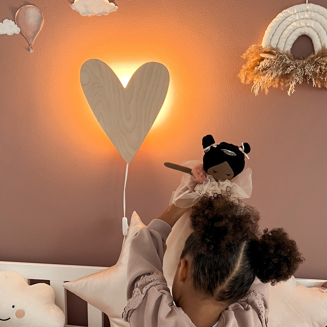 Houten wandlamp kinderkamer | Hart - blank - toddie.nl