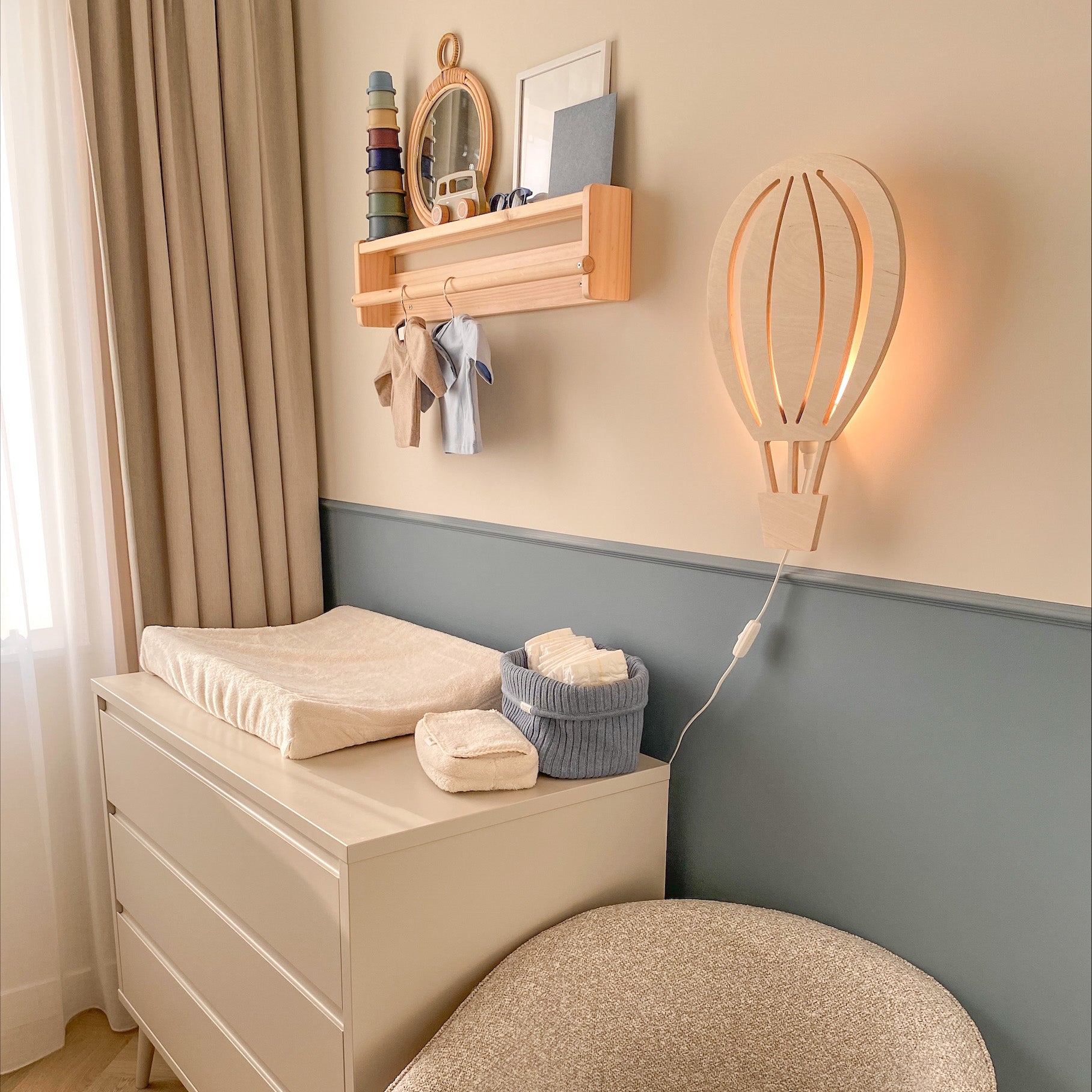 Houten wandlamp kinderkamer | Luchtballon - blank