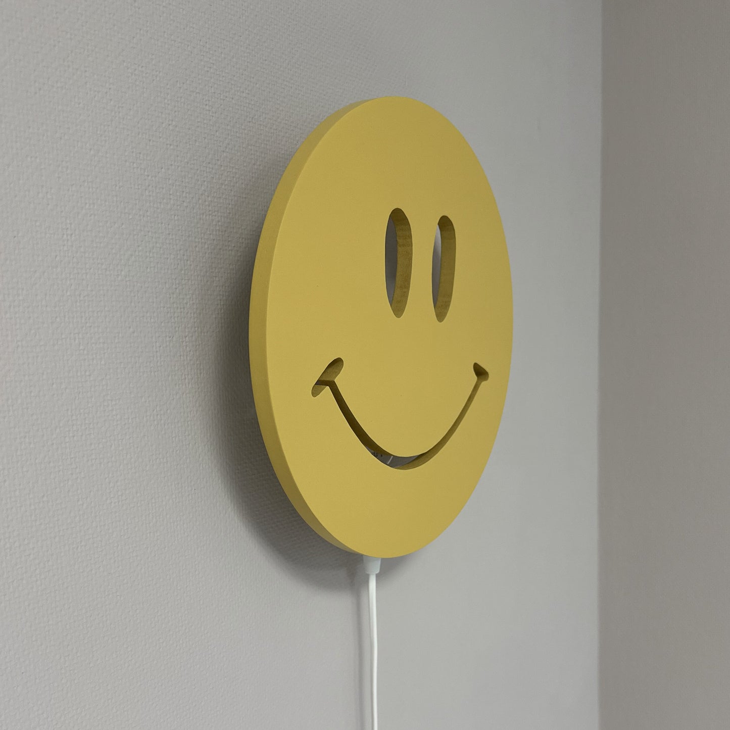 Houten wandlamp kinderkamer | Smiley - true joy yellow - toddie.nl ®