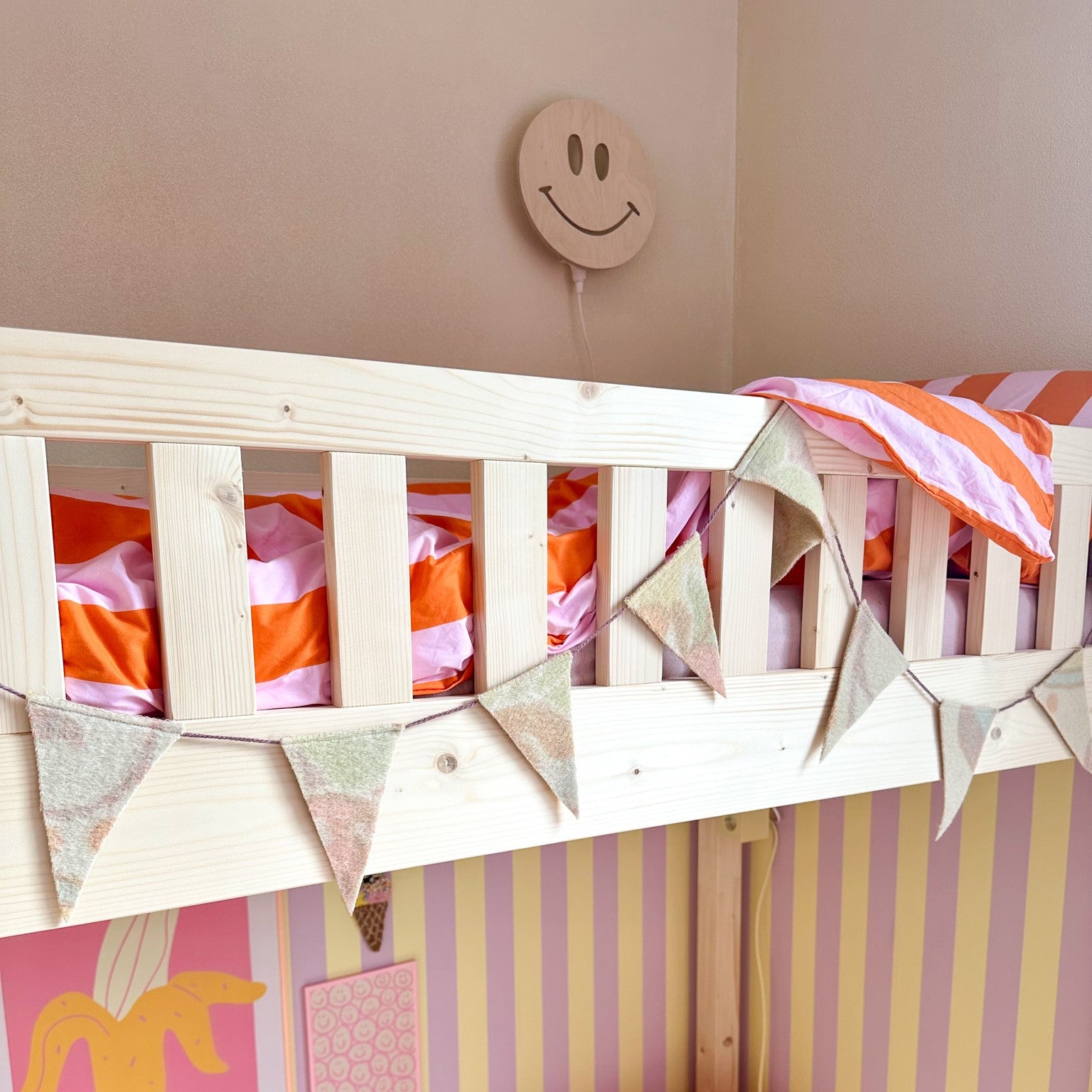 Houten wandlamp kinderkamer | Smiley - blank - toddie.nl ®
