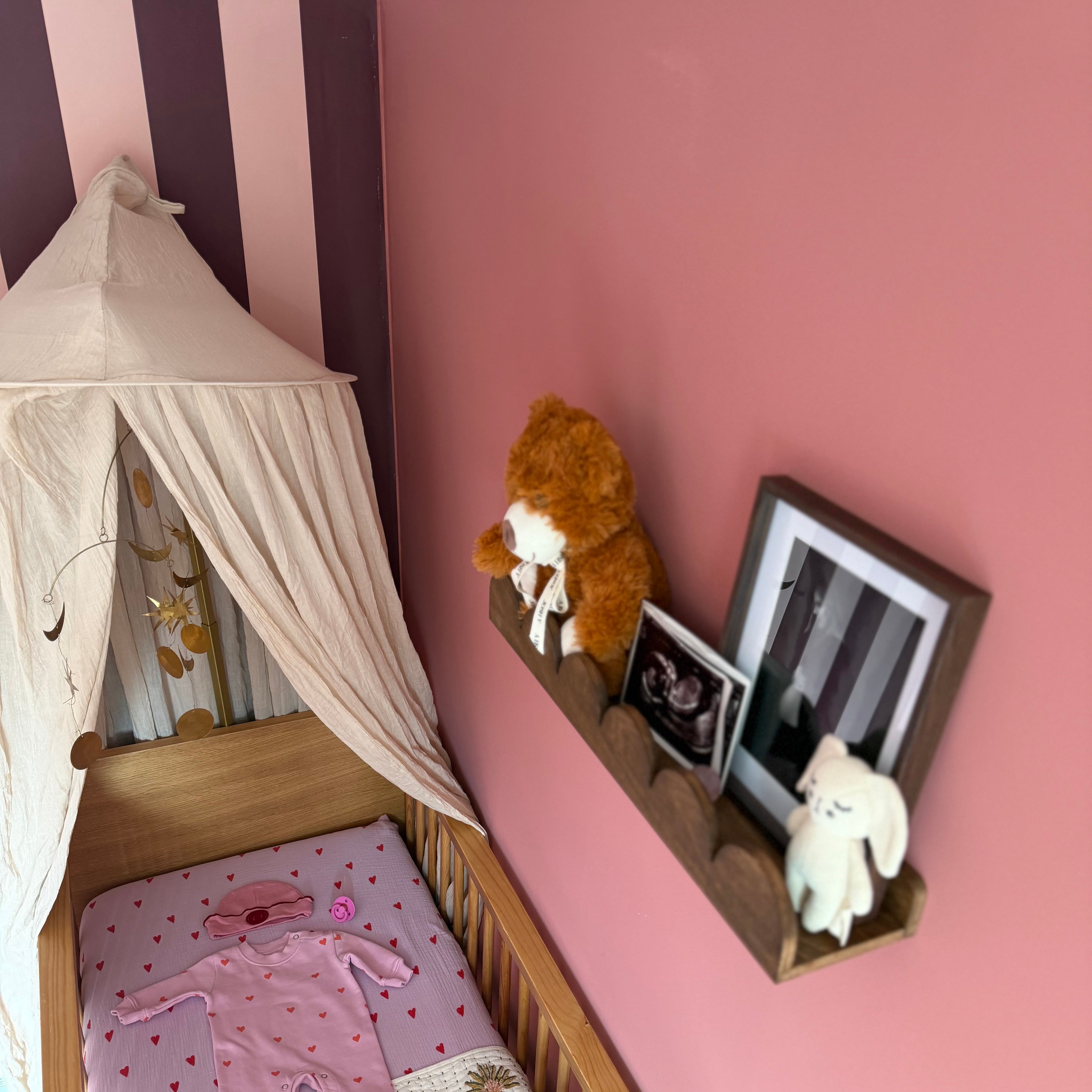 Bubble Montessori boekenrek kinderkamer | 1 plank - wengé gebeitst - toddie.nl ®