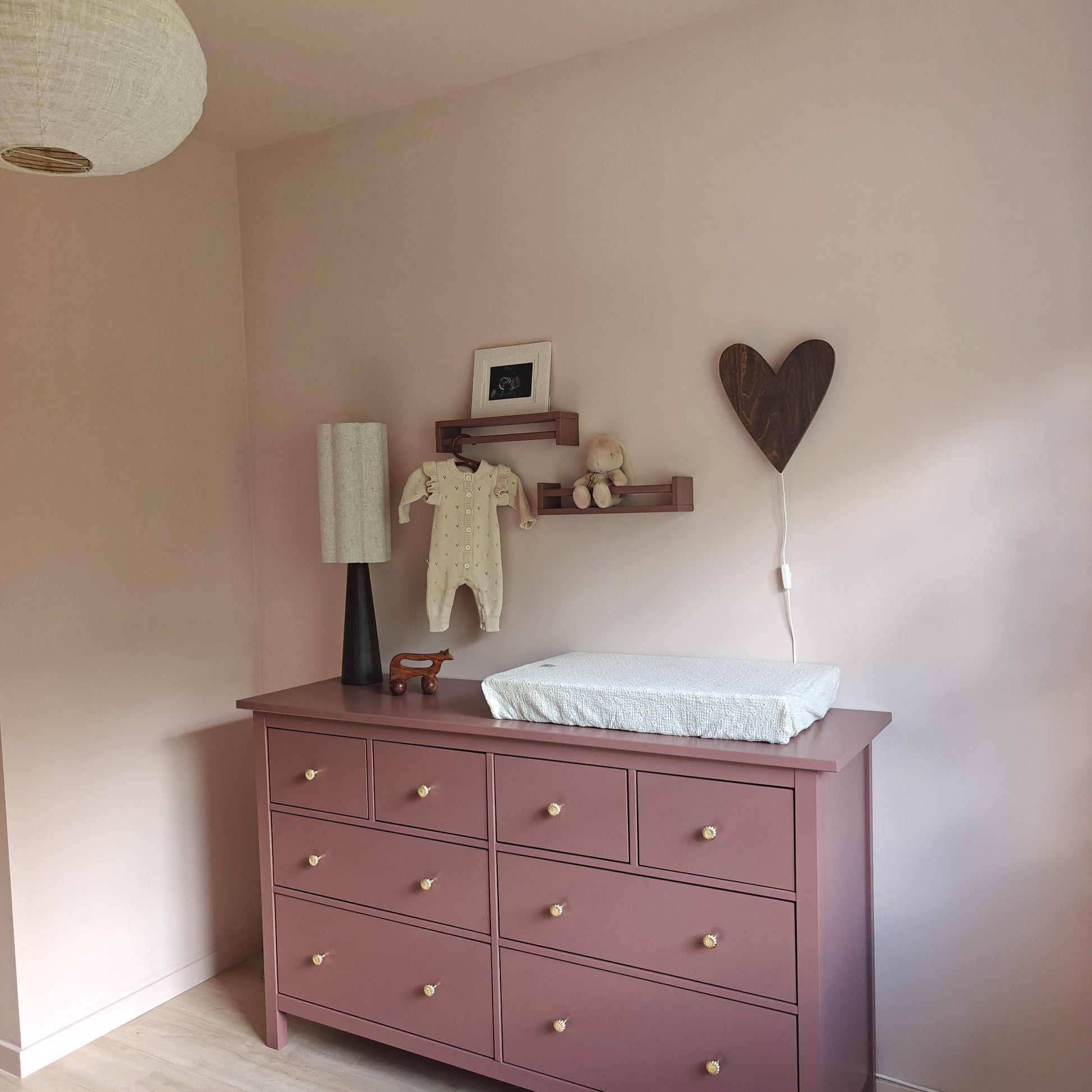 Houten wandlamp kinderkamer | Hart - Wengé - toddie.nl ®