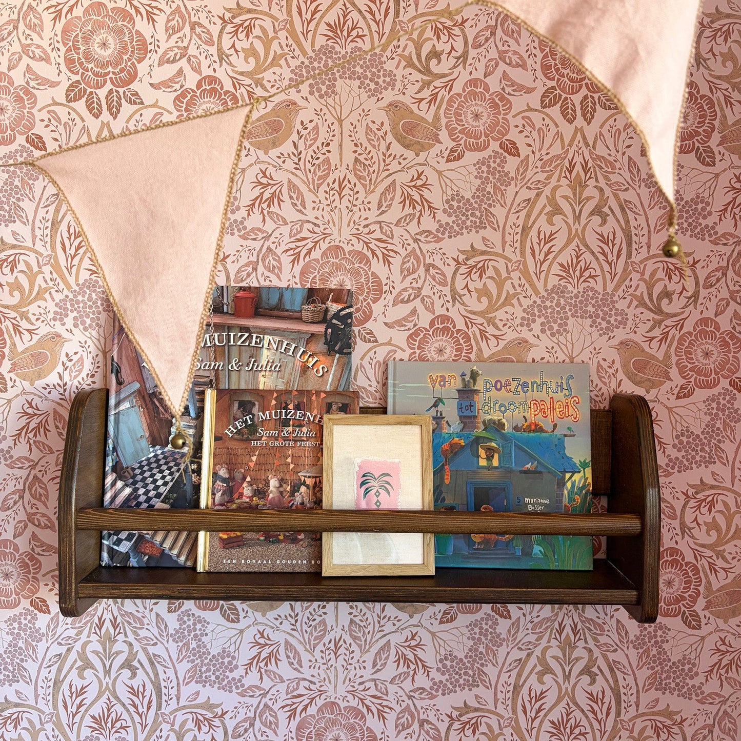 Shelfie montessori boekenrek kinderkamer | 1 plank - Wengé gebeitst - toddie.nl ®