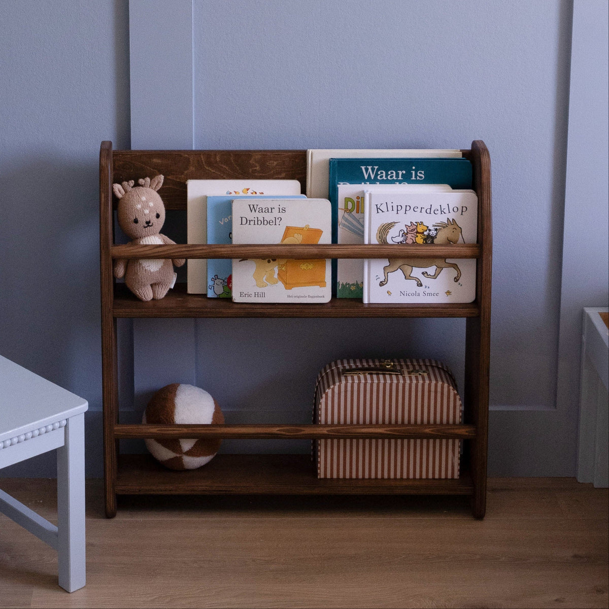 Shelfie Montessori-bogreol til børneværelset | 2 hylder – Wengé , bejdset