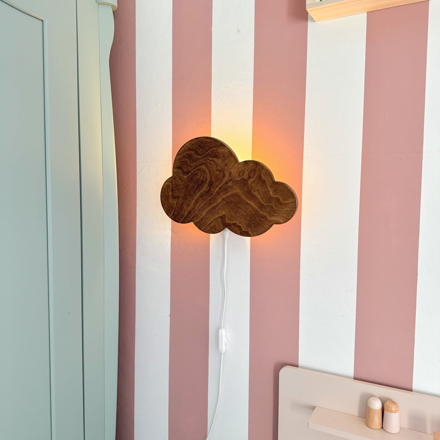Houten wandlamp kinderkamer | Wolkie - Wengé (walnoot) - toddie.nl ®
